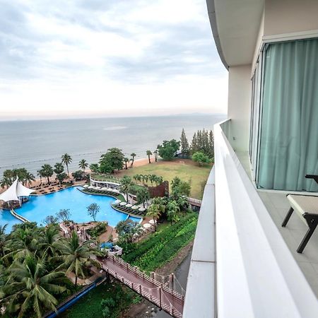 Movenpick Residences Pattaya With Ocean View Na Chom Thian Exterior photo