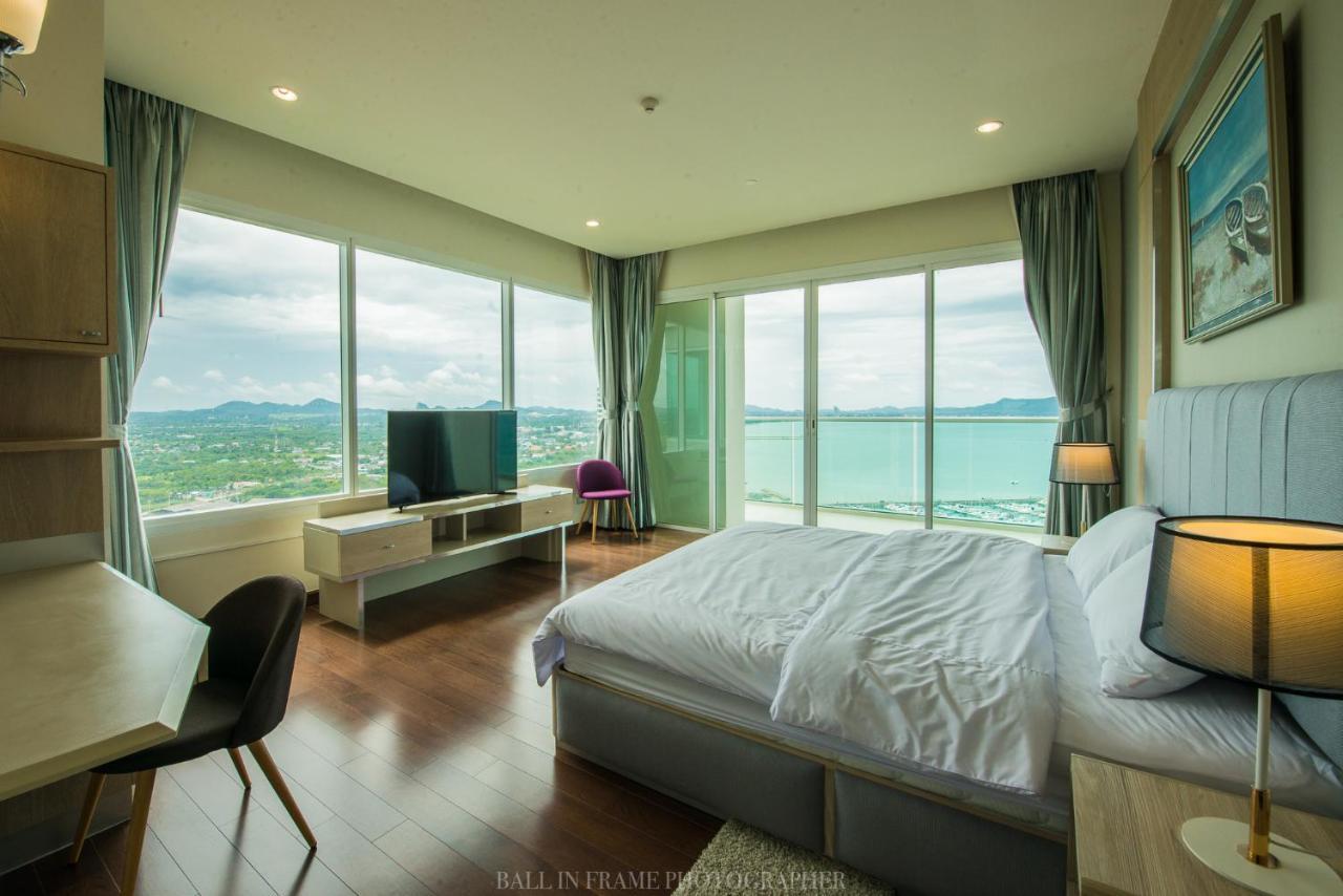 Movenpick Residences Pattaya With Ocean View Na Chom Thian Exterior photo