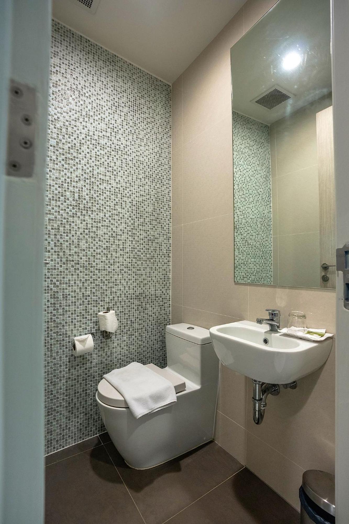 Movenpick Residences Pattaya With Ocean View Na Chom Thian Exterior photo