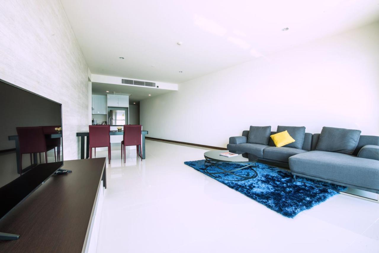 Movenpick Residences Pattaya With Ocean View Na Chom Thian Exterior photo