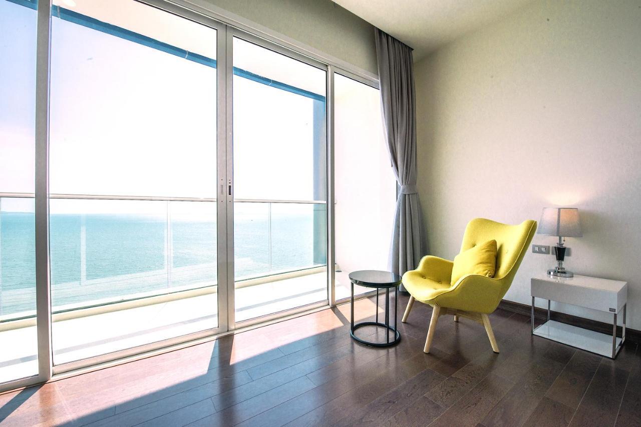 Movenpick Residences Pattaya With Ocean View Na Chom Thian Exterior photo