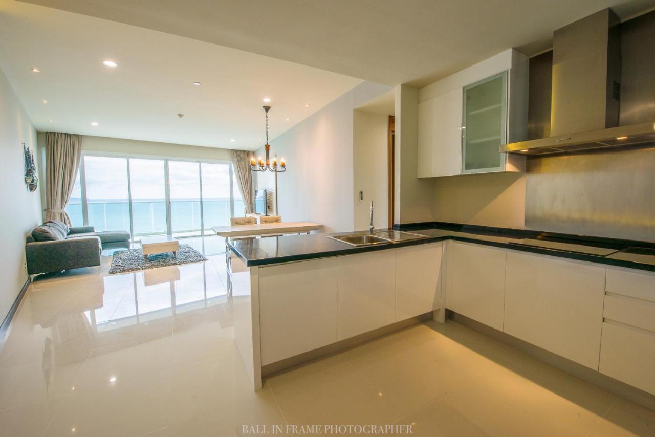 Movenpick Residences Pattaya With Ocean View Na Chom Thian Exterior photo