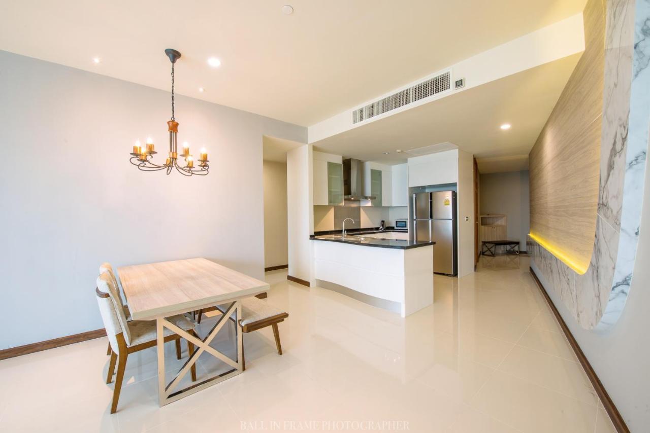Movenpick Residences Pattaya With Ocean View Na Chom Thian Exterior photo
